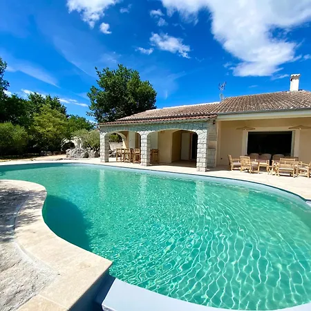 Ferienhaus Maison Pour 12p, Piscine A Debordement Chauffee D'avril A Octobre Inclus Ruoms