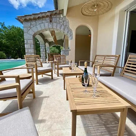 Maison Pour 12p, Piscine A Debordement Chauffee D'avril A Octobre Inclus Hébergement de vacances Ruoms